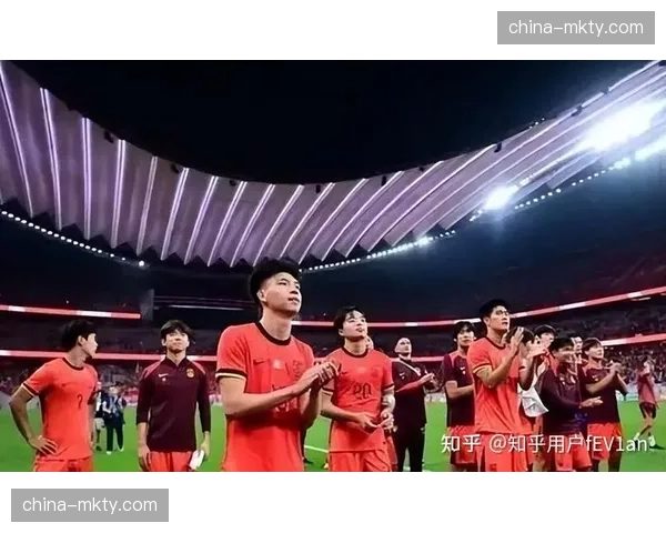 中国队连续无缘世界杯正赛，导致国内关注度下降，这成为转播商与FIFA进行价格博弈的重要筹码。